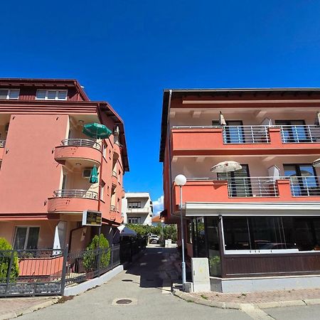 Villa & Apartments Antigona โอครีด ภายนอก รูปภาพ