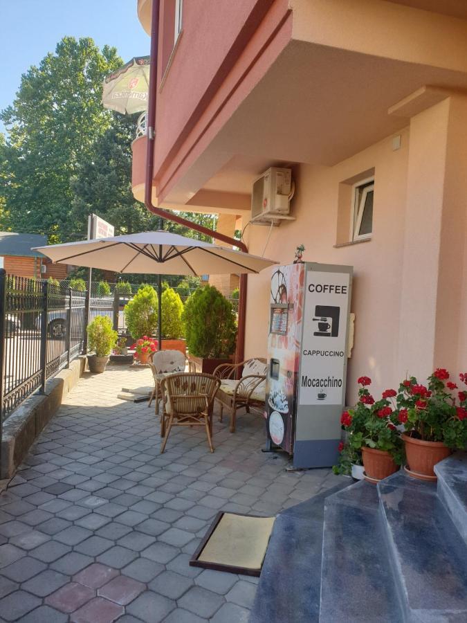 Villa & Apartments Antigona โอครีด ภายนอก รูปภาพ