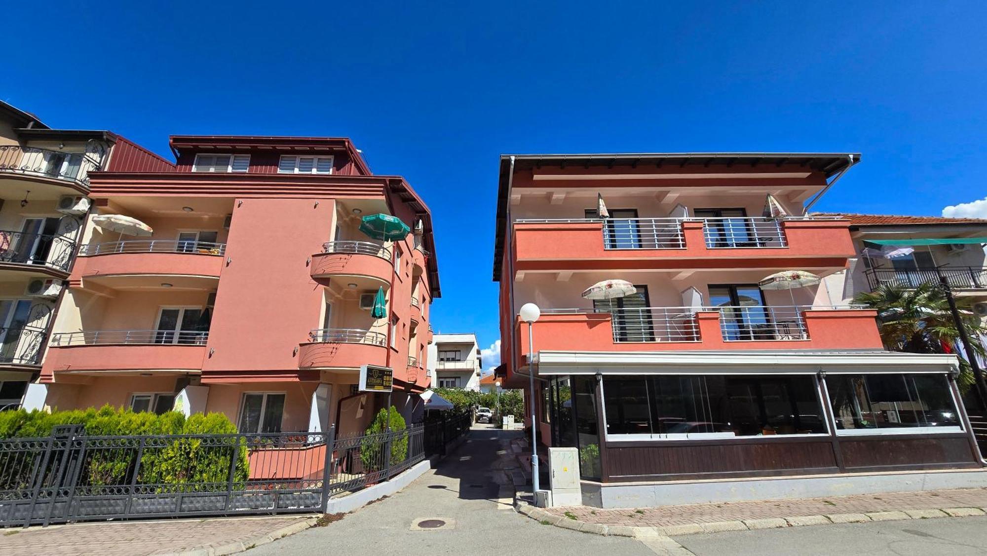 Villa & Apartments Antigona โอครีด ภายนอก รูปภาพ