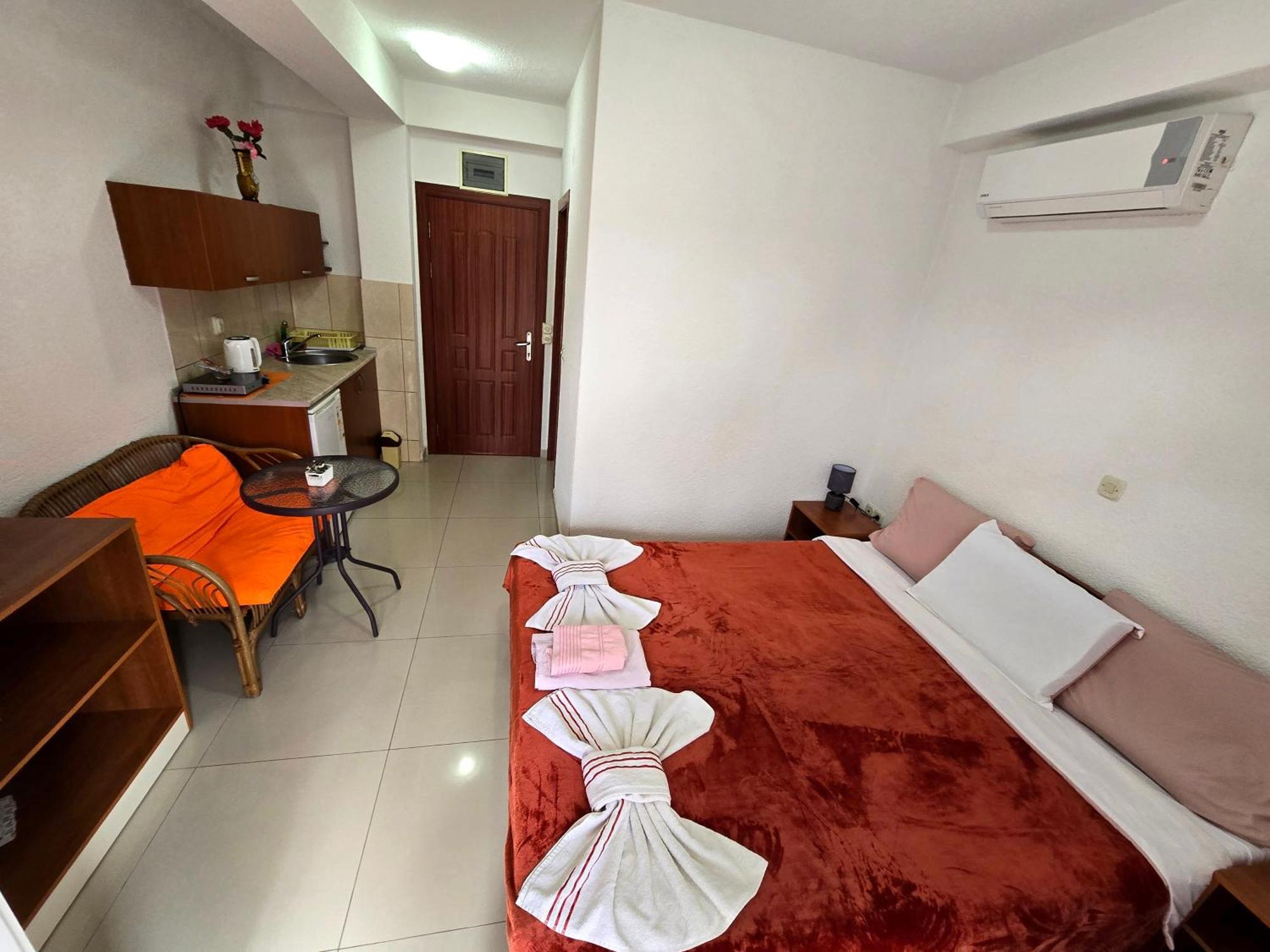 Villa & Apartments Antigona โอครีด ภายนอก รูปภาพ