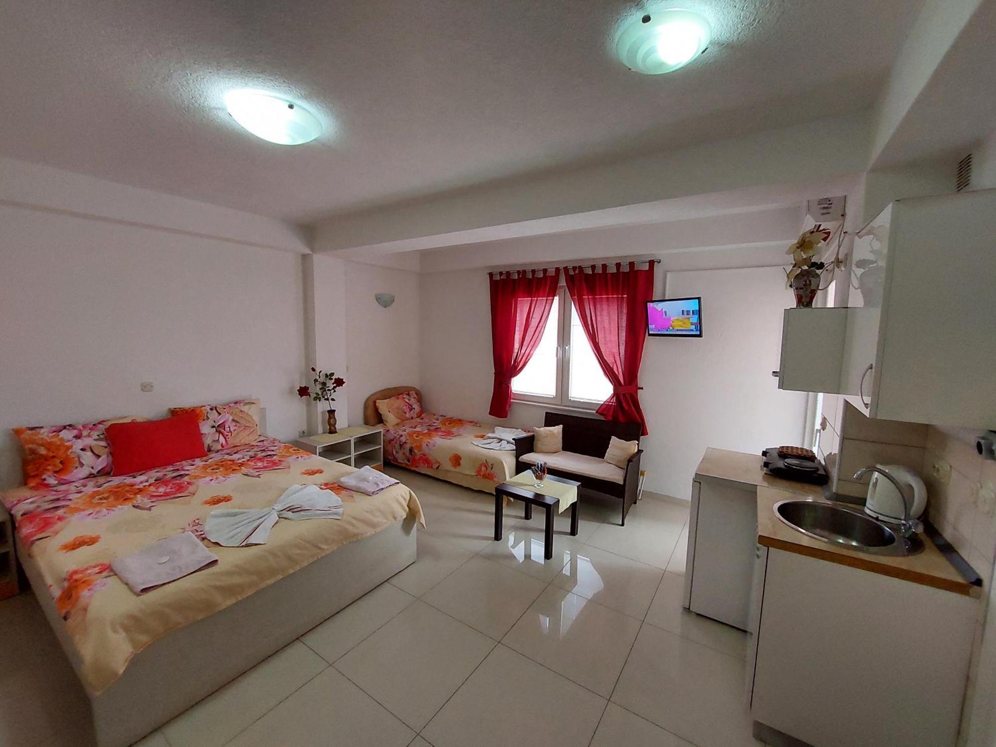 Villa & Apartments Antigona โอครีด ภายนอก รูปภาพ
