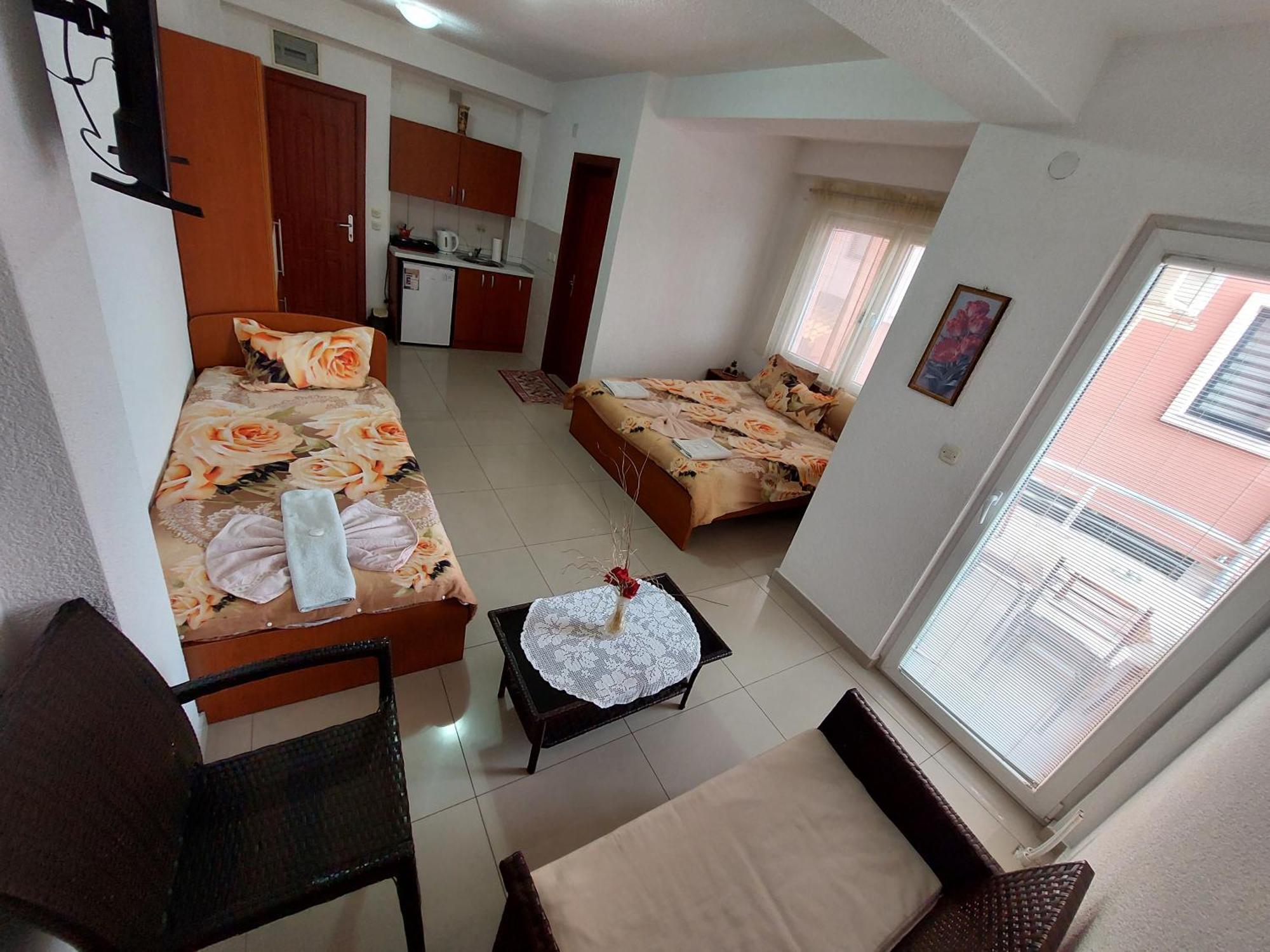 Villa & Apartments Antigona โอครีด ภายนอก รูปภาพ